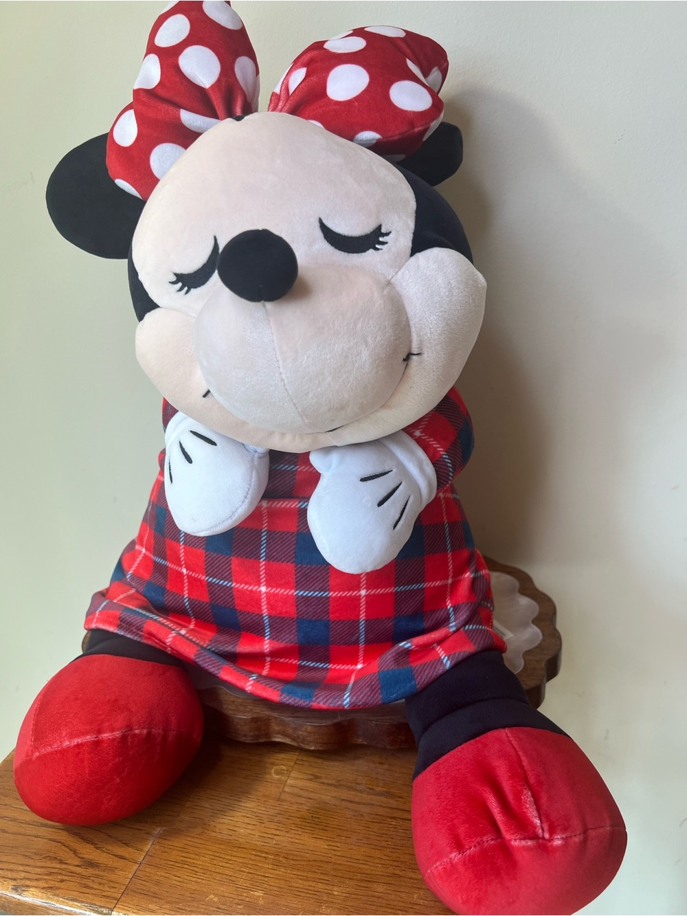 Disney Parks Minnie Mouse Cuddleez Plush Large Buffalo Plaid Stuffed Animal - Picture 13 of 13
